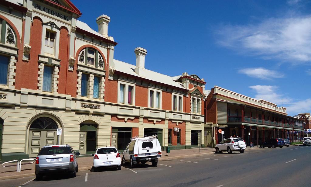 The Palace Hotel Kalgoorlie 3*